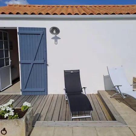 Le Clos De La Combe Bed & Breakfast