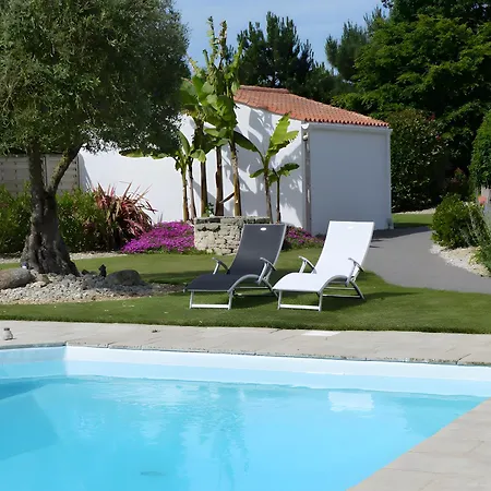 Le Clos De La Combe Nocleg ze śniadaniem