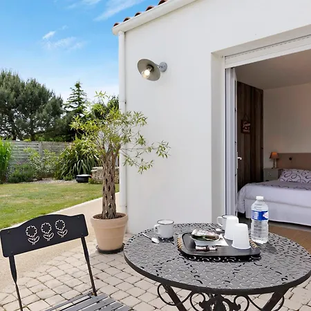 Le Clos De La Combe Nocleg ze śniadaniem Les Sables-dʼOlonne