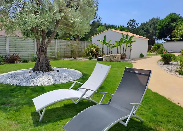 Le Clos De La Combe Bed & Breakfast