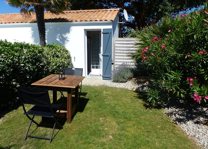 Le Clos De La Combe Bed & Breakfast Les Sables-d'Olonne